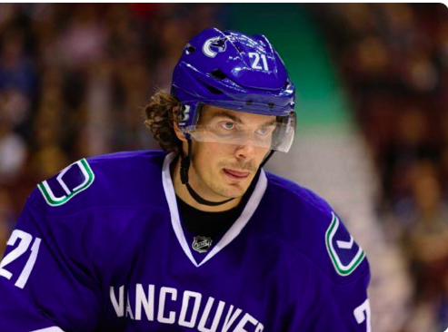 Jake Virtanen continue d'être proposé avec Loui Eriksson.....