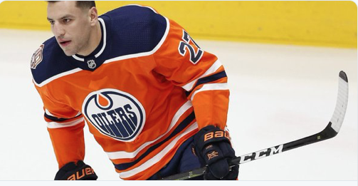 Ken Holland change son OFFRE....