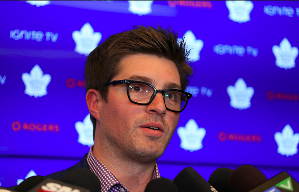 Kyle Dubas sait qu'une OFFRE HOSTILE s'en vient pour Mitch Marner...