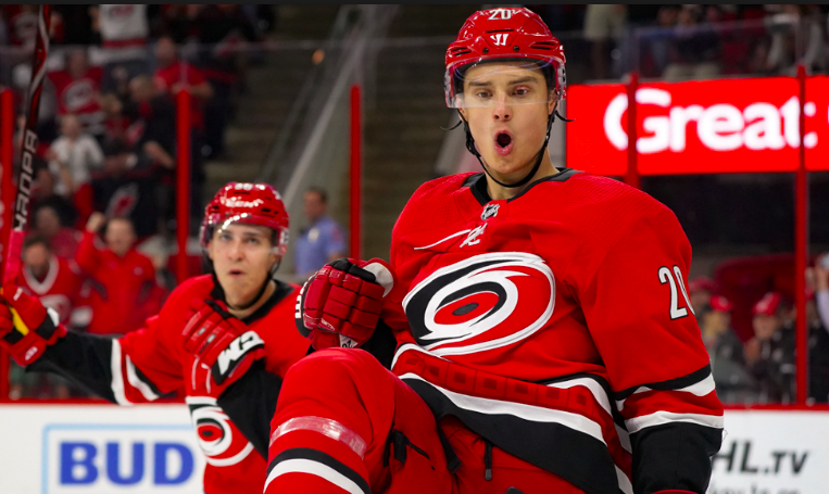 La GAZETTE lie le CH...à une OFFRE HOSTILE à Sebastian Aho..