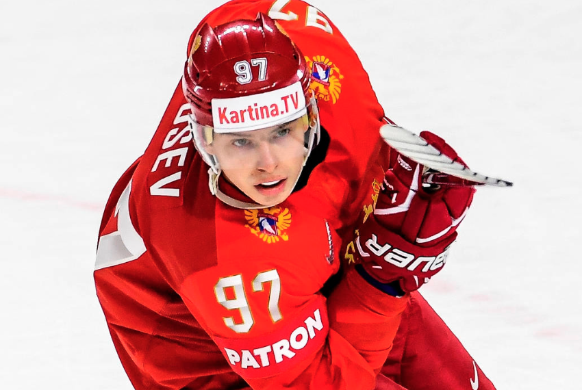 Noah Juulsen a été proposé à Vegas...