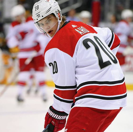 Sebastian Aho en CR...que les Hurricanes aient MATCHÉ ?