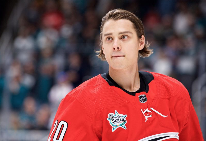 TENSIONS entre Aho et la Caroline: PARFAIT pour Marc Bergevin....