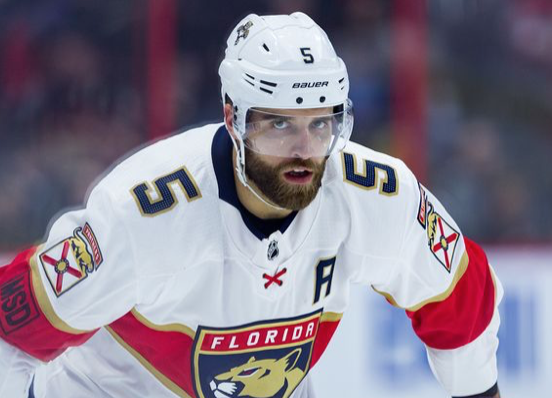 Aaron Ekblad avertit les FANS du Canadien...