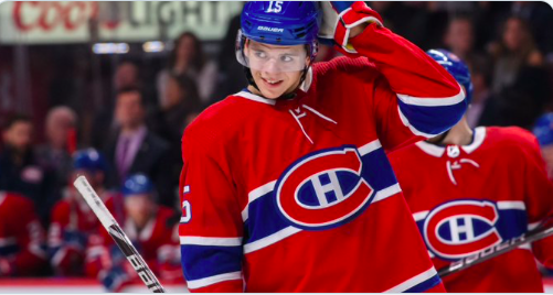 Aleksander Barkov met KK MAL à l'AISE...