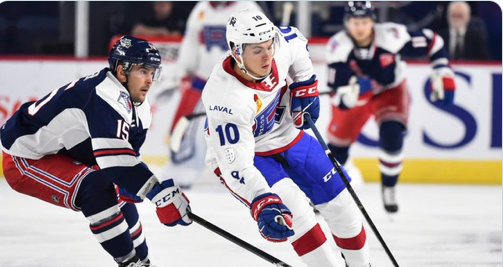 Jake Evans....Avoue qu'il est déçu...