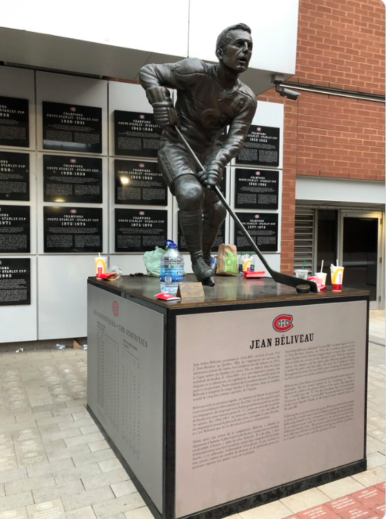 Jean Béliveau doit s'être retourné dans sa tombe....