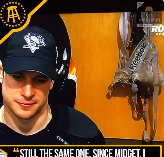 Le JOCK STRAP de Sidney Crosby est le MÊME deouis 20 ans...