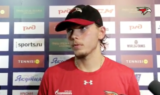 Même dans la KHL, Nikita Scherbak...