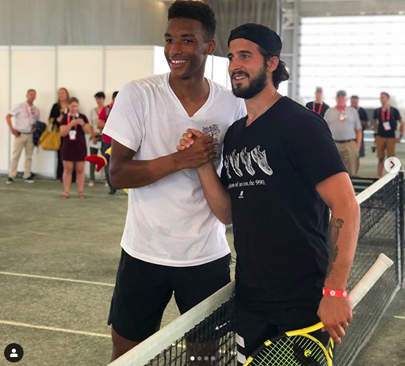 On pensait que Phil Danault...Allait paraître PLUS BEEF à côté de Félix Auger-Aliassime