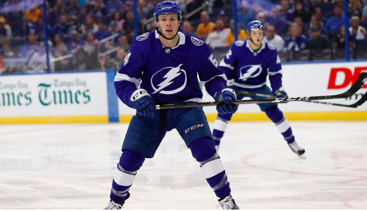 QUI est l'ESPOIR que le Lightning propose aux Oilers?