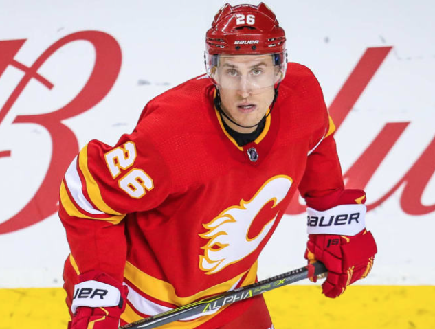 HAHA...Après avoir racheté Michael Stone, cet été, les Flames...