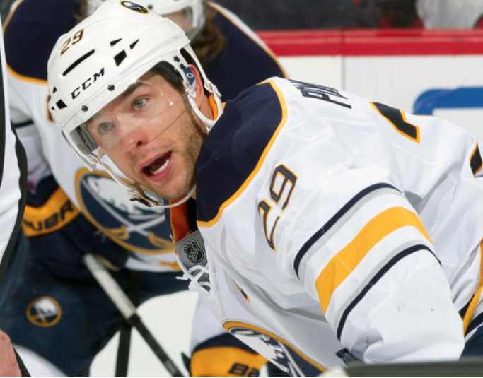 Jason Pominville se rapproche de Montréal...