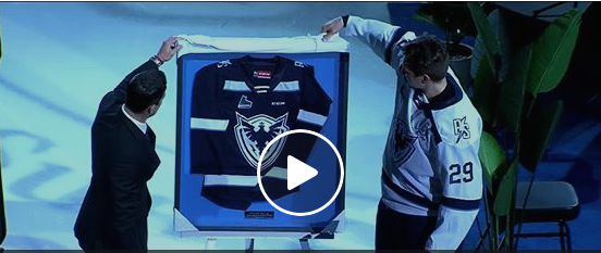 L'ovation pour Sidney Crosby était MONSTRE...MAIS....