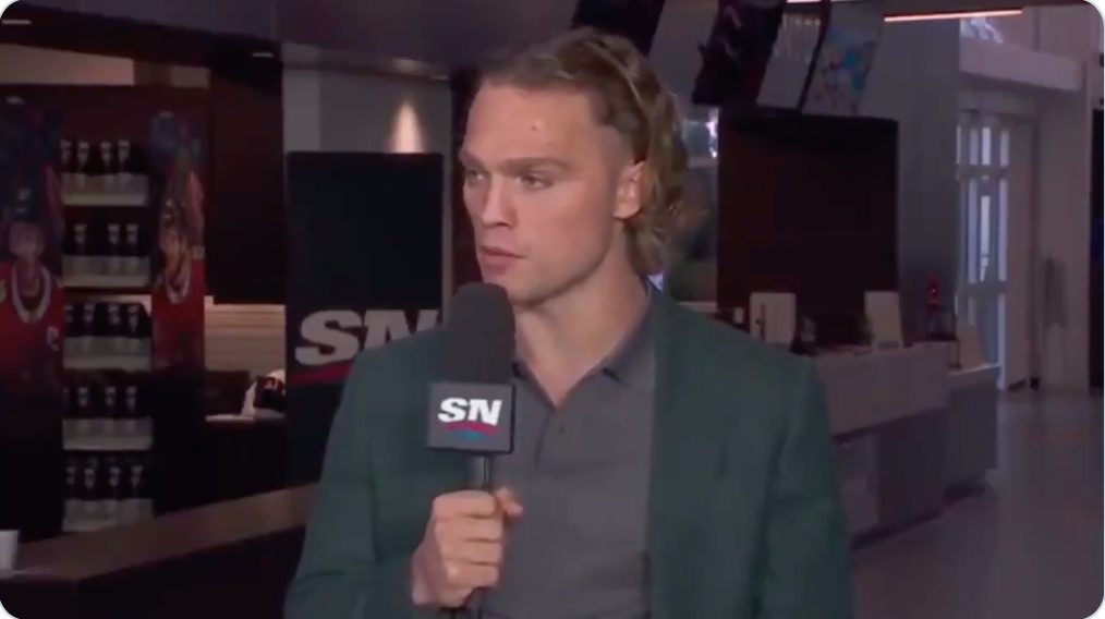 Max Domi se considère comme un ailier...