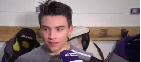 Nick Suzuki et Ryan Poehling tentent de convaincre le CH de les STARTÉ ensemble dans le GRAND SHOW..