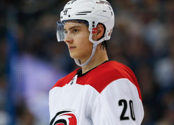 Sebastian Aho va envoyer une carte de Noël à Marc Bergevin..