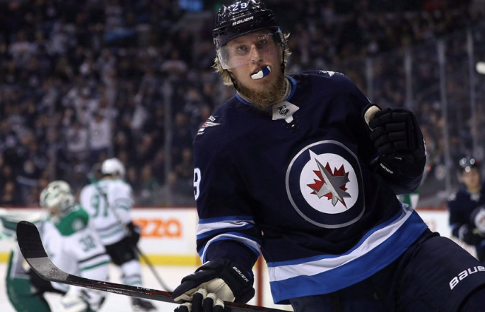 Une autre BATAILLE Montréal vs Caroline pour Patrik Laine?