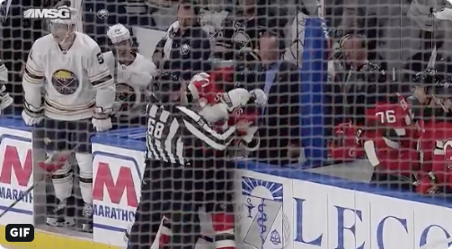ARRKKK...PK Subban a l'air d'un gros COLON...