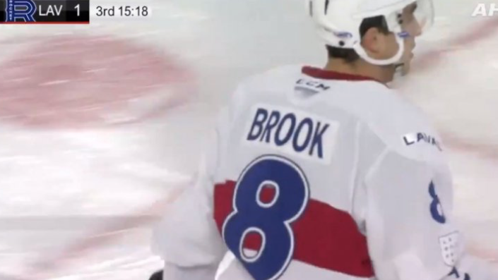 C'est Josh Brook qui a volé le SHOW...