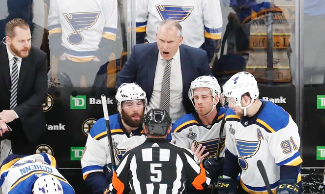 Le coach des Blues leur a coûté le match !!!