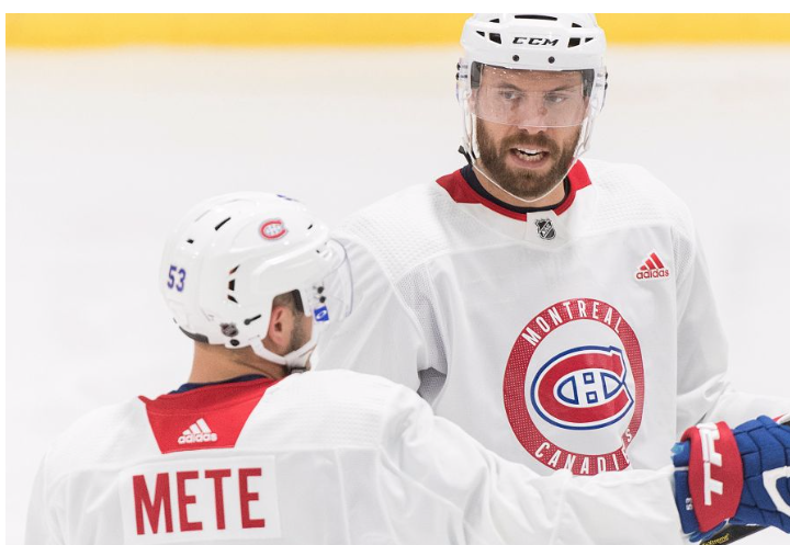 Les paroles de GODIN..Étaient AFFICHÉES...