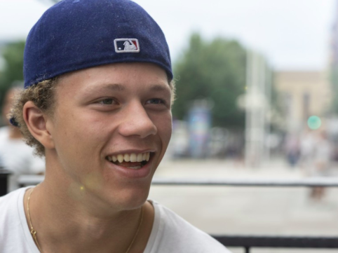 Lucas Raymond doit être en TA...
