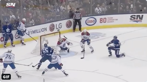 OUCH...Nick Suzuki va apprendre à la dure...