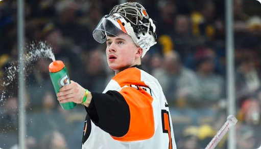 Carter Hart trouve du réconfort...en pensant à Carey Price..