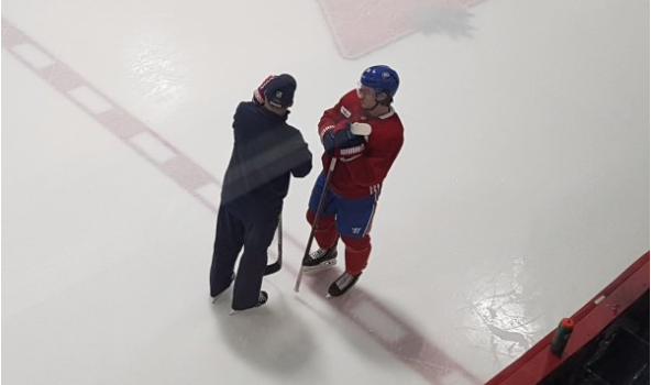 Claude Julien a ENGUEULÉ Charles Hudon devant tout le monde!!!!