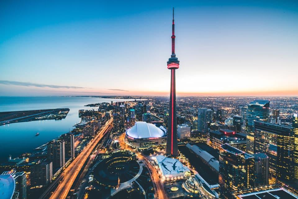 Il va avoir une 2e équipe à Toronto...avant les NOrdiques?????