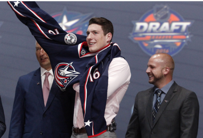 Le DG des Blue Jackets...A eu des COUILLES en OR...