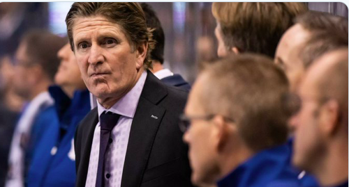 Mike Babcock commence à être TANNÉ des RUMEURS concernant sa relation avec Auston Matthews..