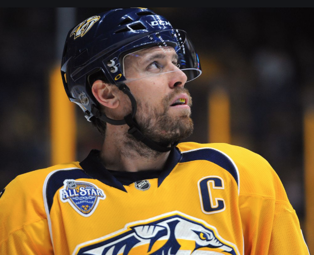 Shea Weber est encore NOMMÉ à l'aéroport de Nashville!!!!!