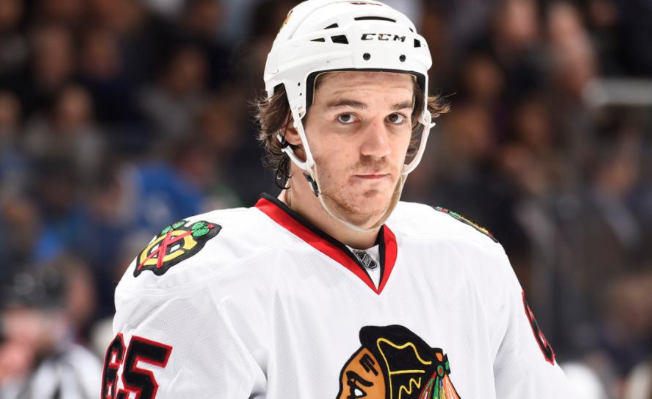 Andrew Shaw doit s'arrêter..Avant de laisser sa vie sur la glace..