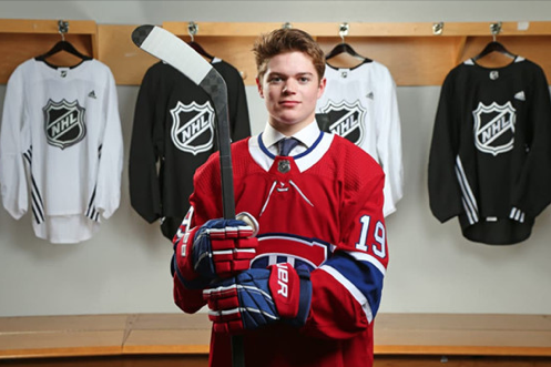 Cole Caufield a vraiment la tête à Montréal...