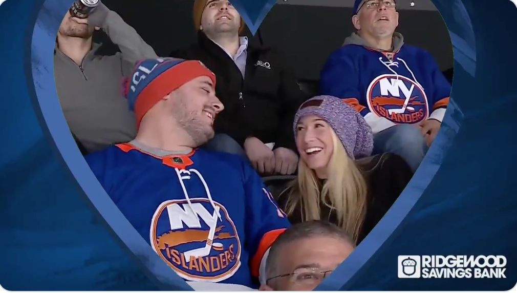 HAHA...Les Islanders ont les meilleurs FANS...