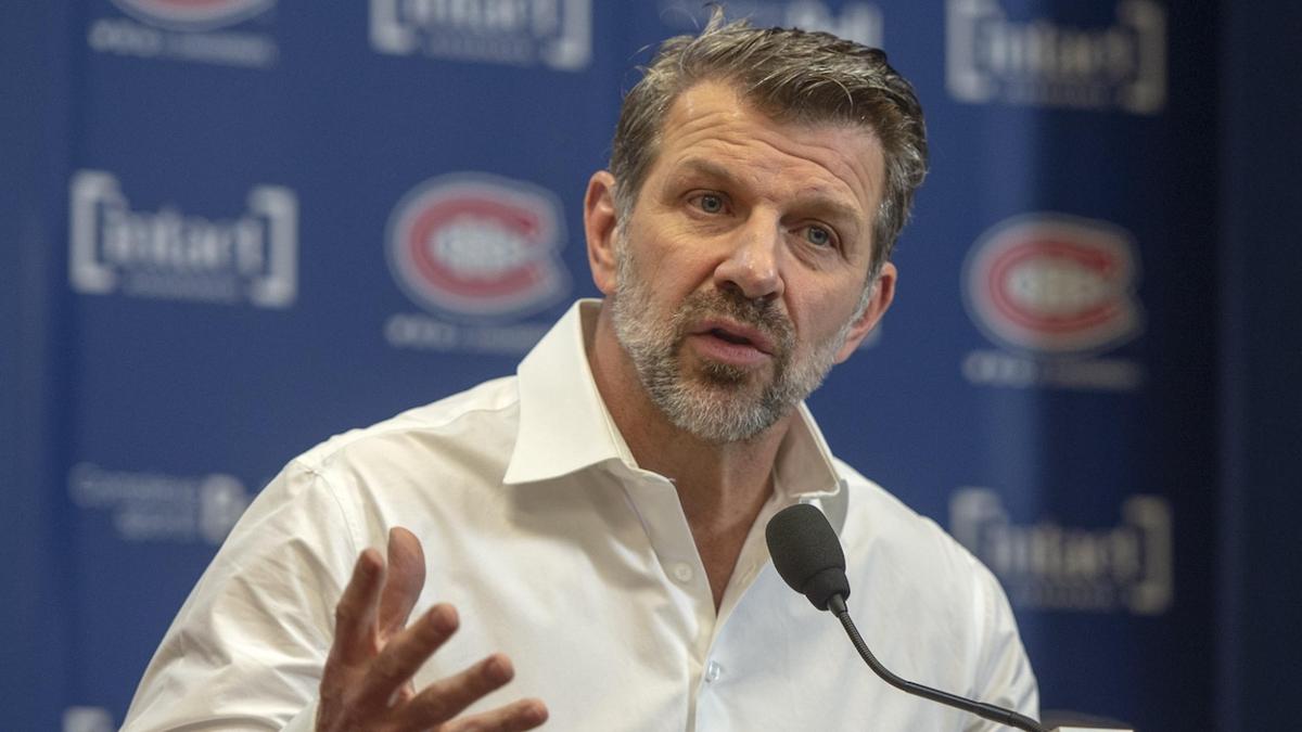 Marc Bergevin remplit son sac tranquillement...