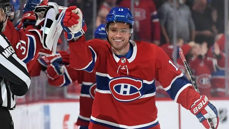 On parle bel et bien d'une COURSE à 3 pour Max Domi...