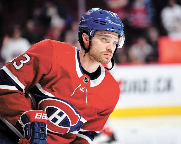 Au tour de Mike Bossy de DÉTRUIRE Max Domi...