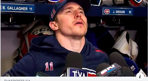 Brendan Gallagher PÈTE une SALE COCHE devant tous les médias....