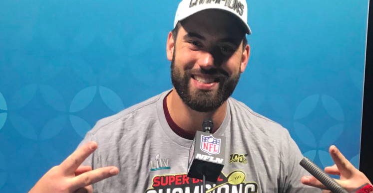 Heureusement que Laurent Duvernay-Tardif n'est pas MARIÉ ou n'a pas d'enfant...