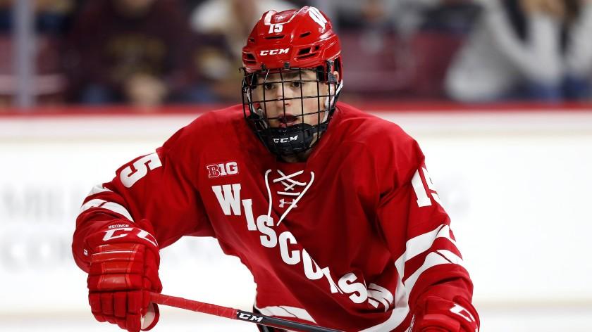 Alex Turcotte traité comme un PRINCE...alors que Cole Caufield....