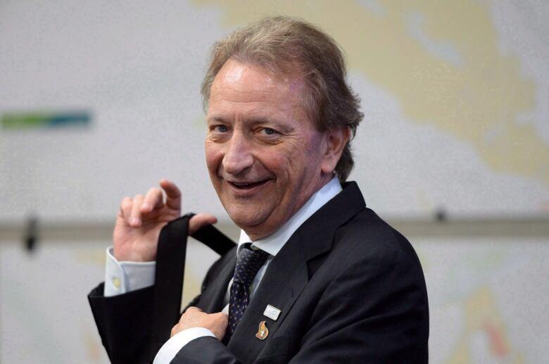 Eugene Melnyk n'est pas seulement un FOU FURIEUX CHEAP!!!!