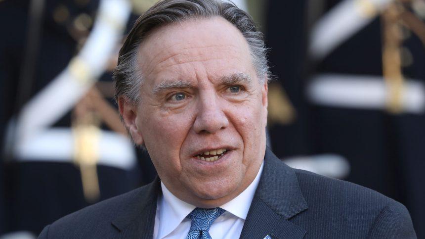 François Legault PLUS VITE...et PLUS HUMAIN...Que Gary Bettman...