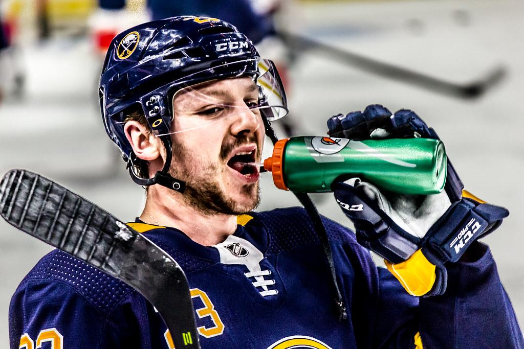 Sam Reinhart sera ÉCHANGÉ....