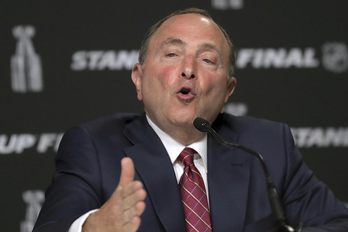 Si Gary Bettman n'annule pas la saison, c'est le gouvernement qui va le faire...