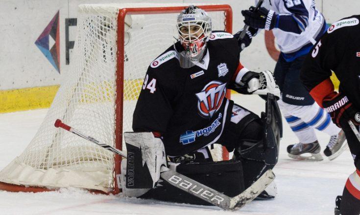 L'agent de Vasily Demchenko et Alex Romanov jure que...