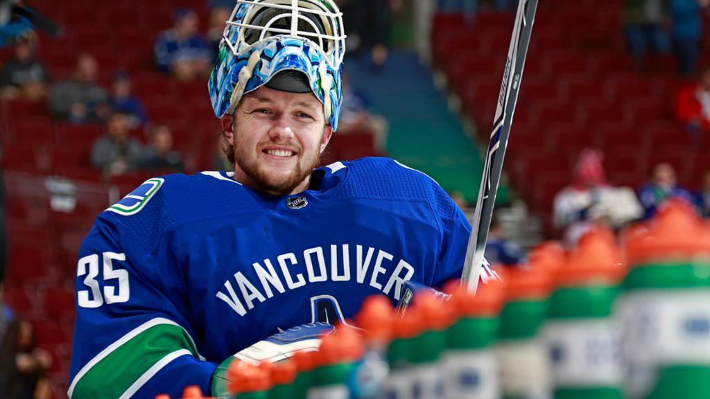 Thatcher Demko demande une transaction: le CH n'est...