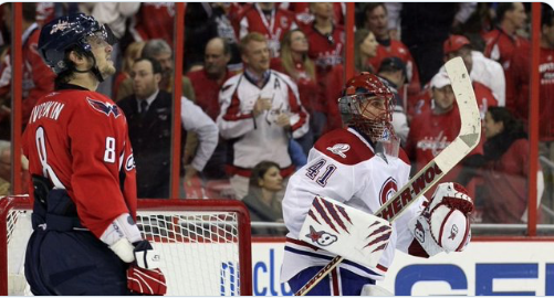 Alex Ovechkin attaque Carey Price....